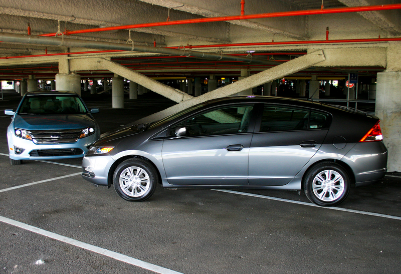 Illustration for article titled Hybrid Car Wars: Honda Insight Vs. Ford Fusion Hybrid